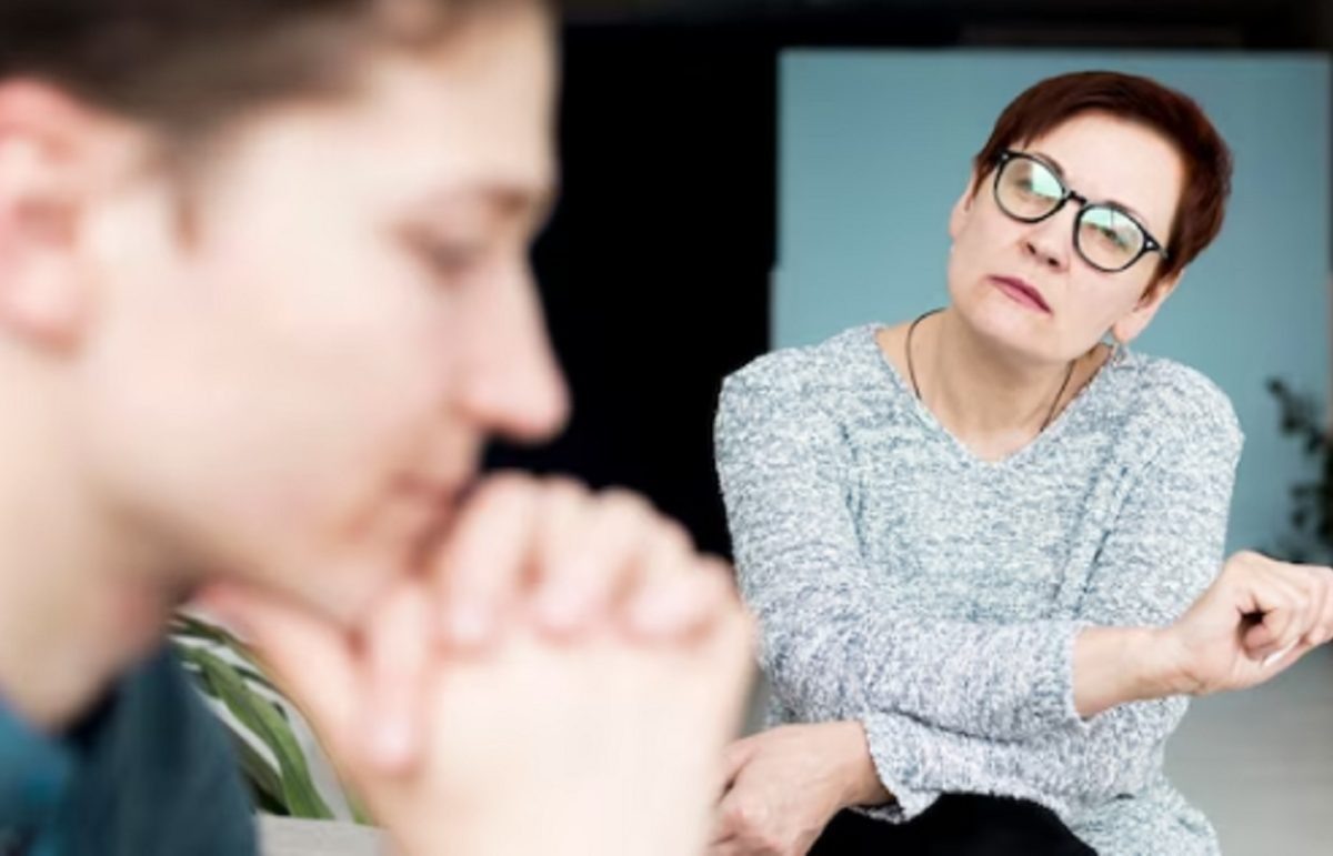    Родительские запреты и нотации в таких случаях не работают