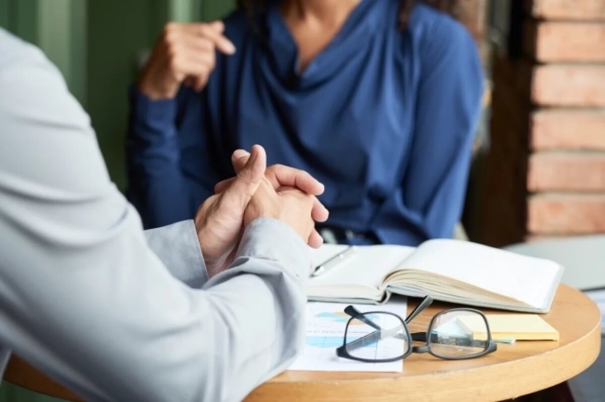    Под Ярославлем житель села жалуется на неадекватную соседку