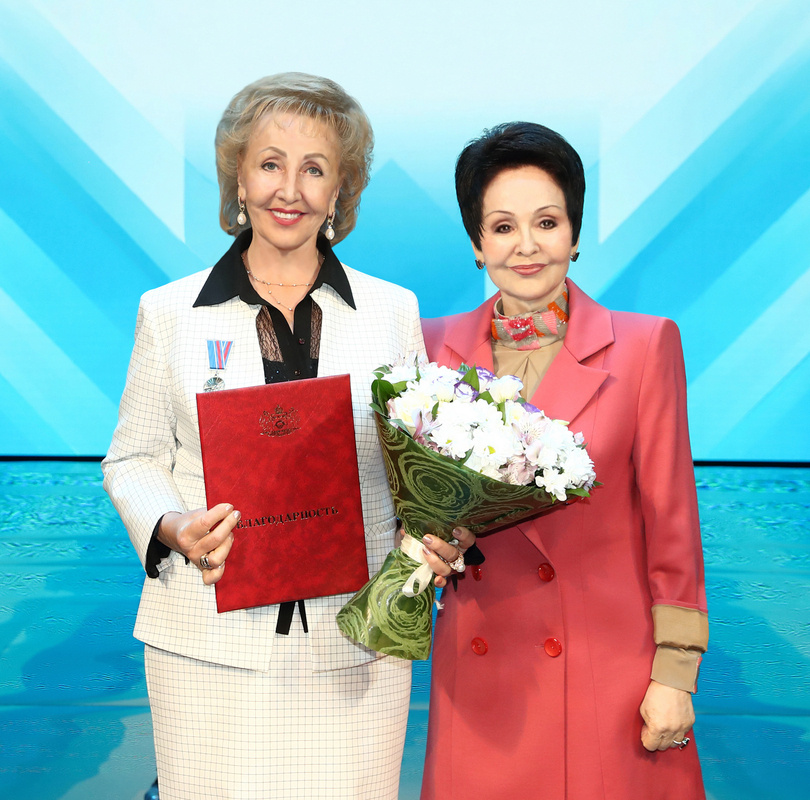    Жизнь, посвященная людям: 44 года Галина Галимова проработала в Сургутнефтегазе