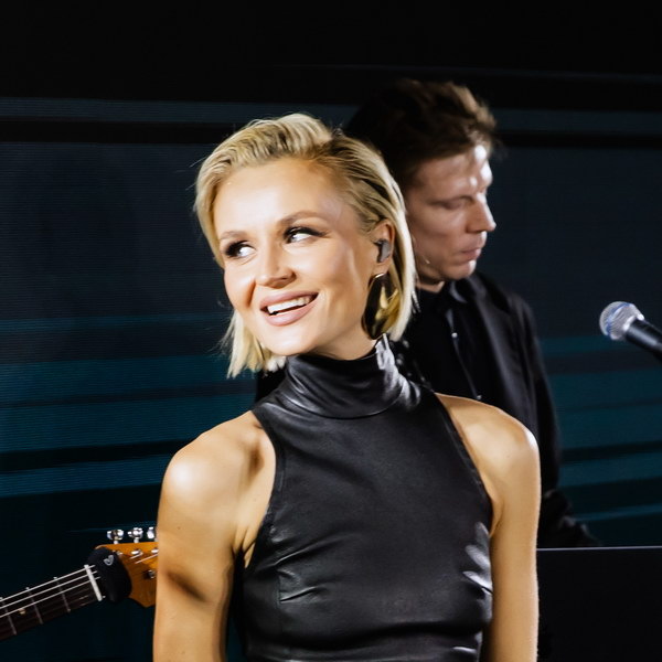     Полина Гагарина, «Серебро» и Betsy выступили на первом в новом году «Вечернем звуке»