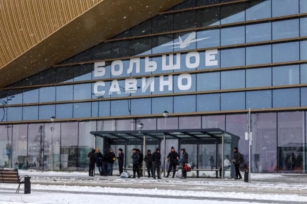    В аэропорту Перми самолет выкатился за пределы взлетно-посадочной полосы