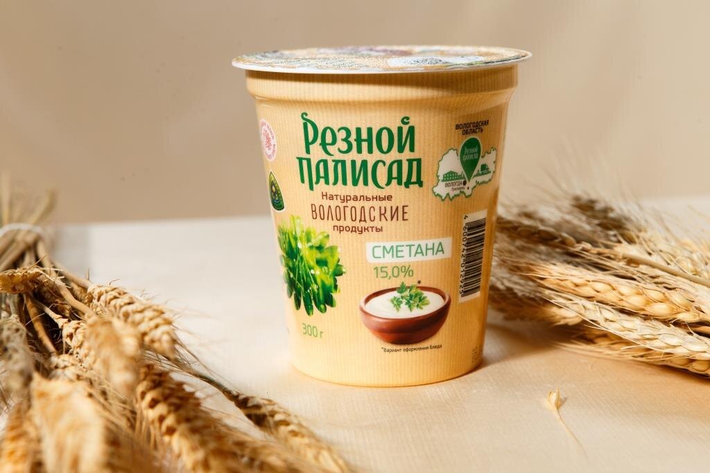 Сметана с м.д.ж. 15,0%, Резной Палисад https://www.milk35.ru/catalog/all/smetana/smetana-s-m-d-zh-15-0-300-g-stakan-reznoj-palisad