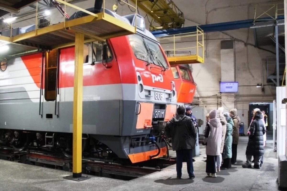    Экскурсии для нижегородских школьников проводят на железной дороге