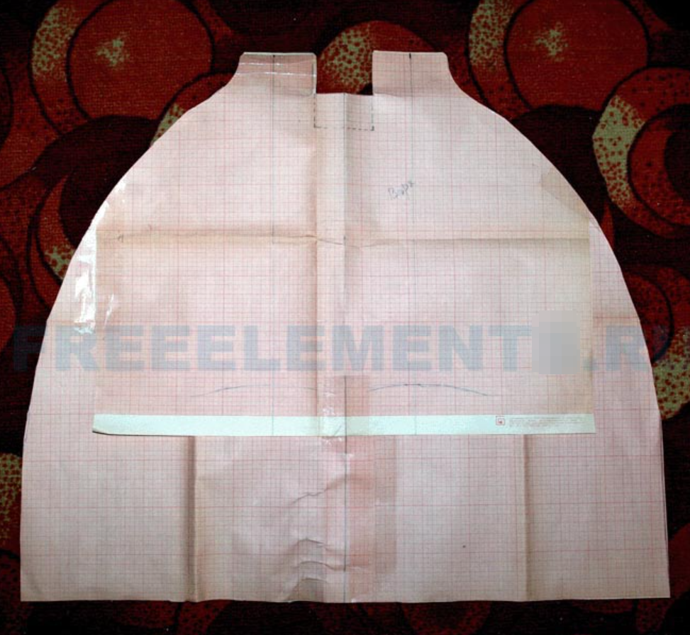 Чертим шаблон моноласты и при помощи лобзика с алмазной пилкой выпиливаем из листа форму лопасти