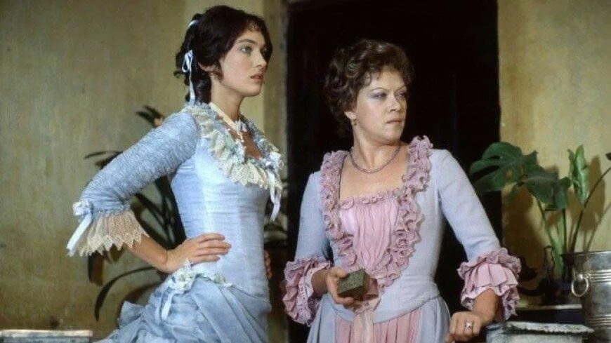 Кадр из фильма "Жестокий романс" 