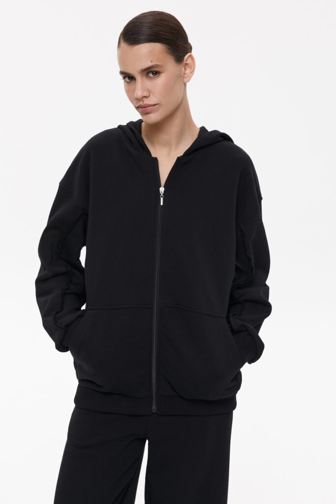 CHARMSTORE, 6990 рублей smirnov  📷
