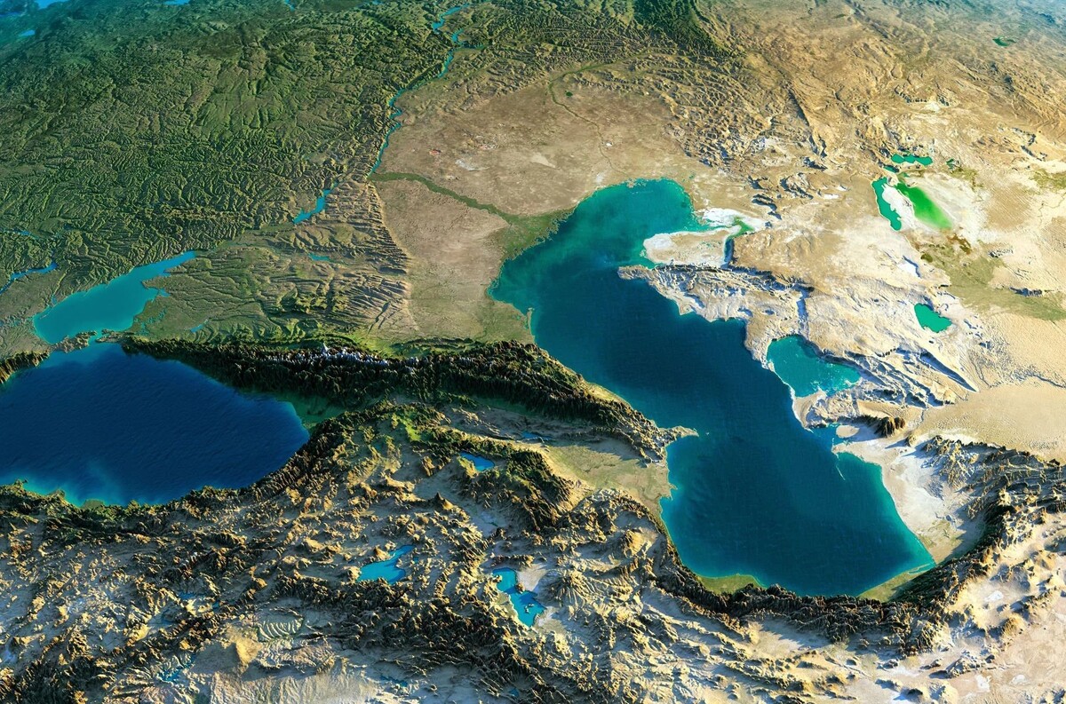 Рис. 2. Рельефный космический снимок Каспийского моря и его окрестностей.