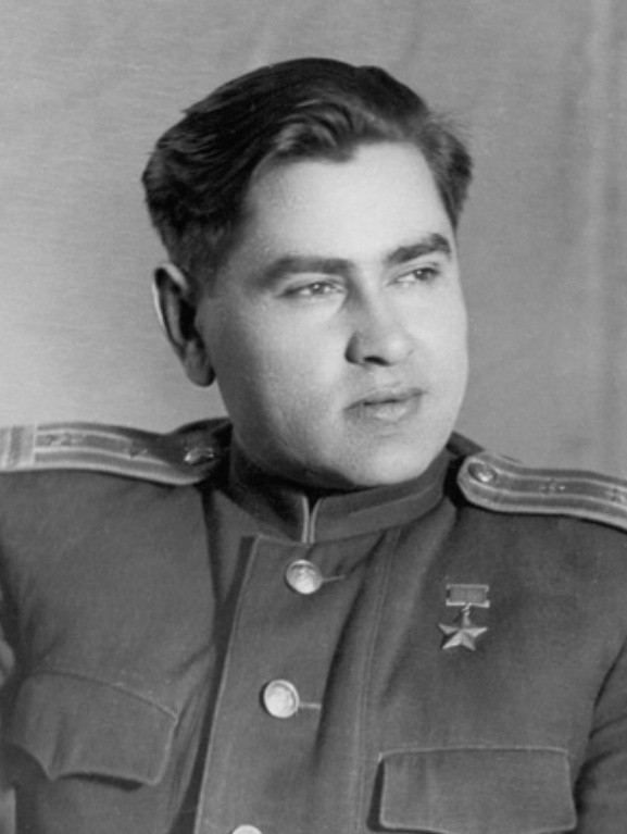 Герой Советского Союза Алексей Петрович Маресьев.