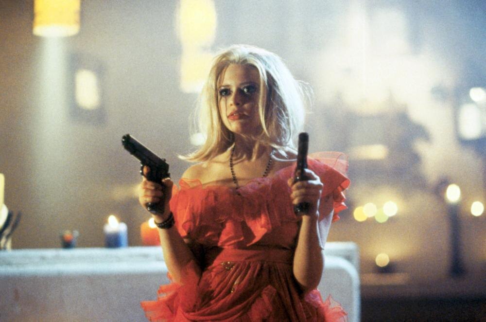 "Шоссе 2" (1999) Freeway II: Confessions of a Trickbaby. США, Мексика. триллер, драма, комедия, криминал. Режиссер, сценарист: 
Мэттью Брайт. В ролях: Наташа Лионн, Мария Целедонио, Дэвид Алан Грир, Винсент Галло, Эйприл Телек, Боб Доусон, Джен Гриффин, Макс Перлих, Майкл Т. Уайсс, Ричард Хендери и др.