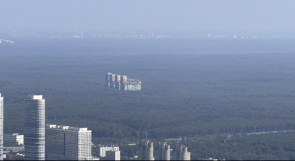 Получилось прелестненько, видны дома отлично аж с Останкинской телебашни 