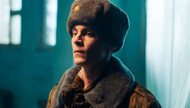 Кадр из сериала «Аутсорс»