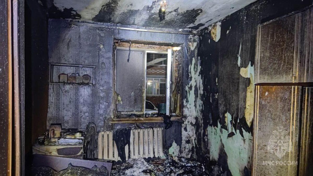    Пожар на 5 квадратах потушили специалисты МЧС России