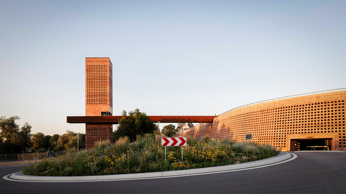 Architecture: MONO Architekten | Photo: Gregor Schmidt | Geo: Neuenburg am Rhein, DE