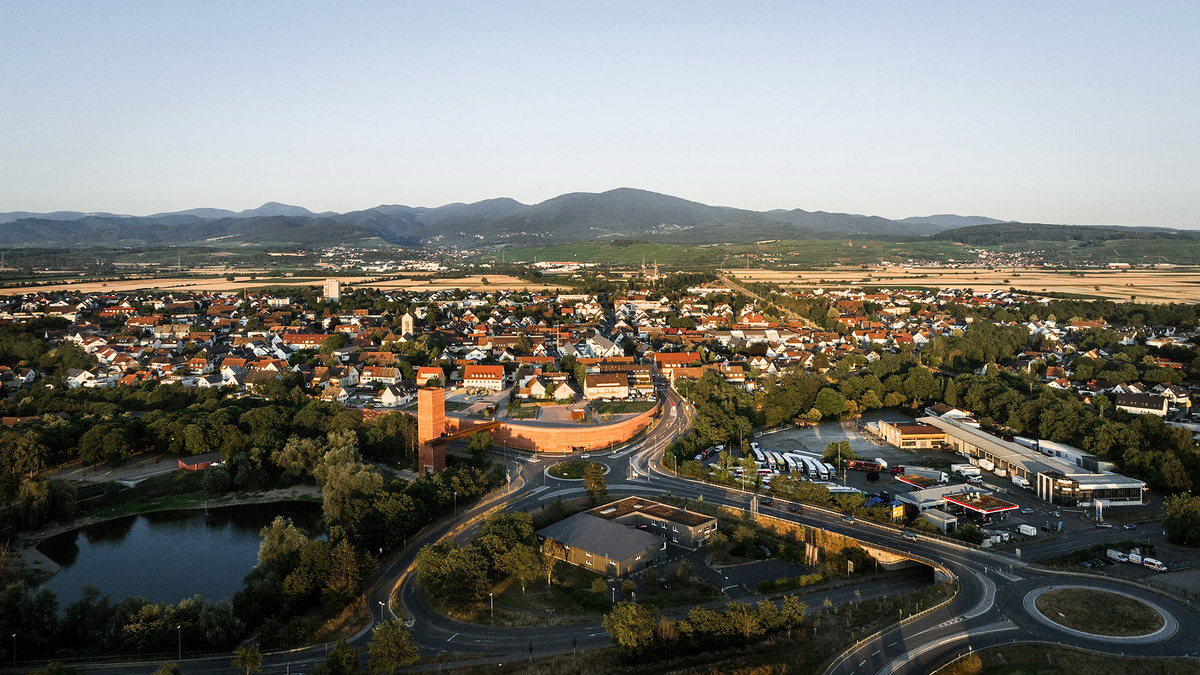 Architecture: MONO Architekten | Photo: Gregor Schmidt | Geo: Neuenburg am Rhein, DE