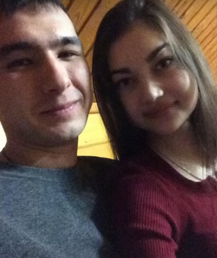 Они были вместе со школьной скамьи. Алсу пришла в первый класс, Тимур на четыре года старше. Как увидели друг друга, так сразу полюбили. Всё село их дразнило женихом да невестой.
Они жили в тихом и спокойном месте возле Набережных Челнов.
Время шло, они взрослели, а их любовь только крепчала. Держась за руки все беды вместе проживали. В тот день, когда Алсу узнала о своей страшной болезни, было на кого опереться. Тимур своё мужское плечо подставил и возлюбленную поддерживал, как мог.
Операция на почки. Мама Алсу стала донором. Потом мучительное восстановление и сложная реабилитация. Девушка так мечтала выучиться на экономиста, но от планов пришлось отказаться. Предписан был постельный режим, лекарства, минимум движений. Еще мучали постоянные отеки на лице. Но Тимур любил девушку и смотрел на неё сквозь сердце.  Он был рядом, не позволяя, унывать своей любимой. И она искренне радовалась, что возле неё такой замечательный парень, благодаря которому сердце пело и жизнь казалась такой прекрасной. Всё должно быть хорошо, когда ты так любима. Ведь любовь познается в беде.
Тимур вырос, как и Алсу в благополучной семье. Ни у кого в селе ничего плохого о них язык не поворачивался сказать. Наоборот, только одни восхищенные речи. Обе семьи были примерные, работящие, трудолюбивые, дружные.
А дети культурные, добрые, хорошие.
Когда Тимур учился в старших классах, в дом пришла трагедия. У его мамы  обнаружили онкологию. Сын тяжело переживал утрату. Алсу как могла его утешала и поддерживала его.
Позже отец Тимура женился. Сын благосклонно принял новую женщину в доме, тепло с ней общался, не сорился. 
Вскоре юноша ушел служить в морфлот, а Алсу выучилась на мастера маникюра. Она честно ждала своего жениха из армии. Умная, скромная, воспитанная, спокойная.
«Иногда думала, что она даже мудрее меня, своей матери. Каждое слово у нее было обдуманное, каждый поступок взвешенный. Выучилась на мастера по наращиванию ресниц, маникюра. И Тимур ей говорил: “Ты будешь моей бизнесвумен”, - Ильф