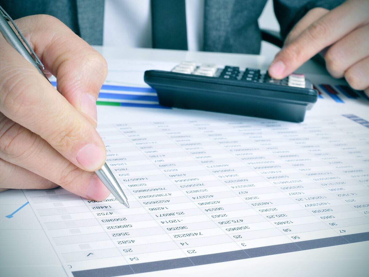    Расчет стоимоси© Depositphotos.com / nito103