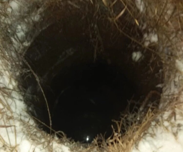 Колодец в который упал мальчик. Фото: предоставлено матерью мальчика