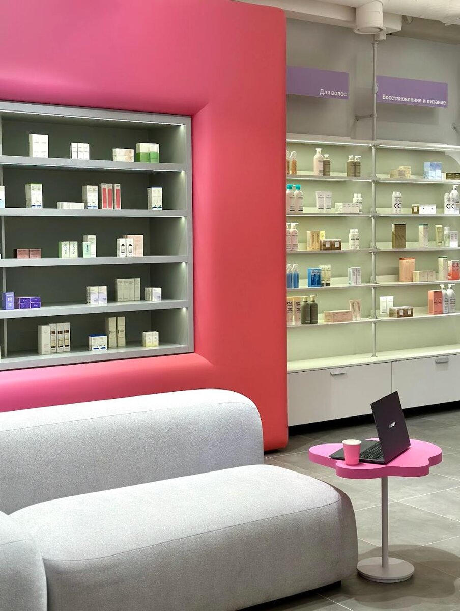    В Москве открылся обновленный магазин Hollyshop (фото 1)