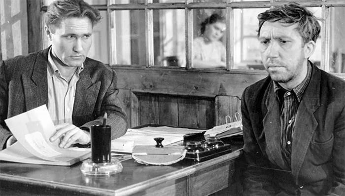 Василий Шукшин и Юрий Никулин. Председатель колхоза и слесарь-фронтовик Кузьма Иорданов, опустившийся от одиночества