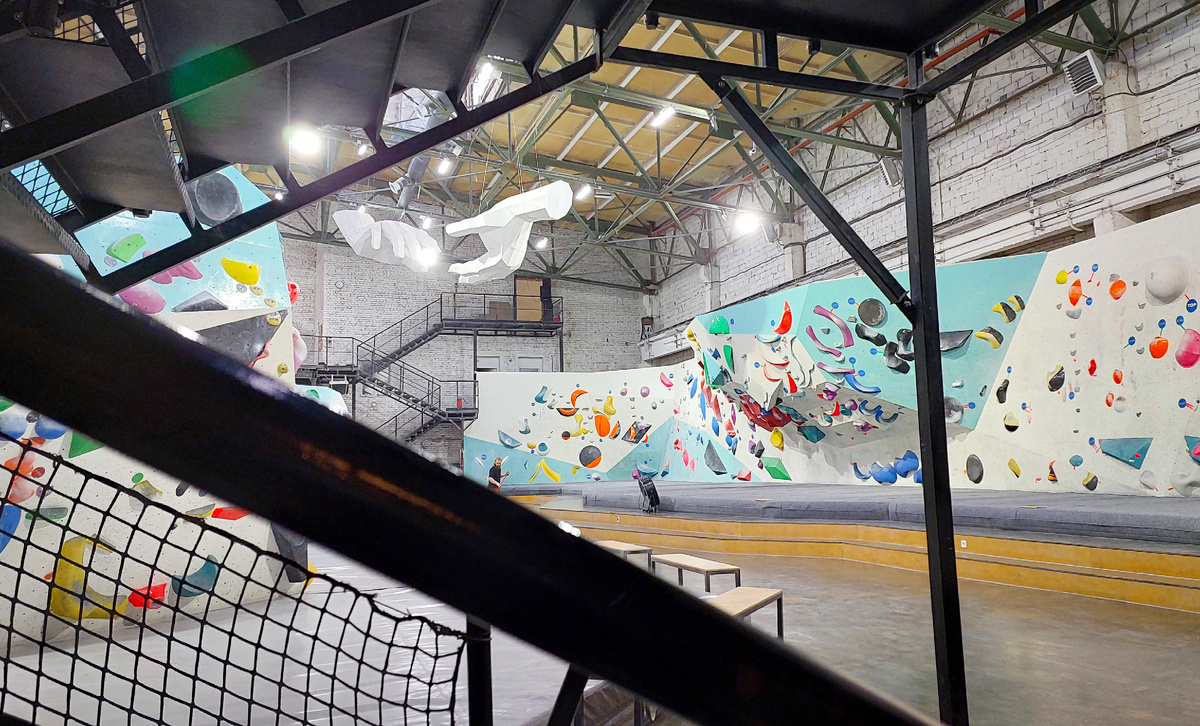Скалодром "Северная стена" на Газовой ул., 10