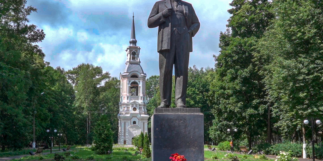 Осташков - древний город на воде, в котором царит уныние и разруха. Вымирающий город Тверской области.