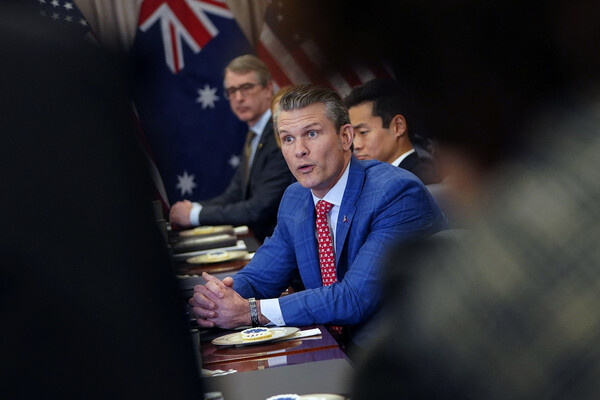    Nathan Howard/Reuters