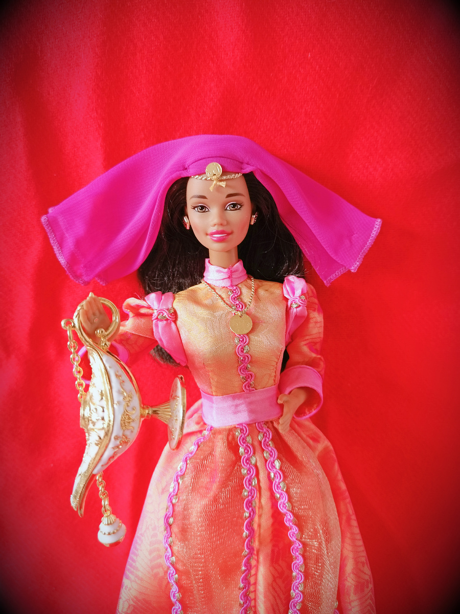 Лампа белая с золотым, на цепочке