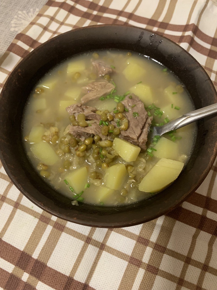  суп из чечевицы.