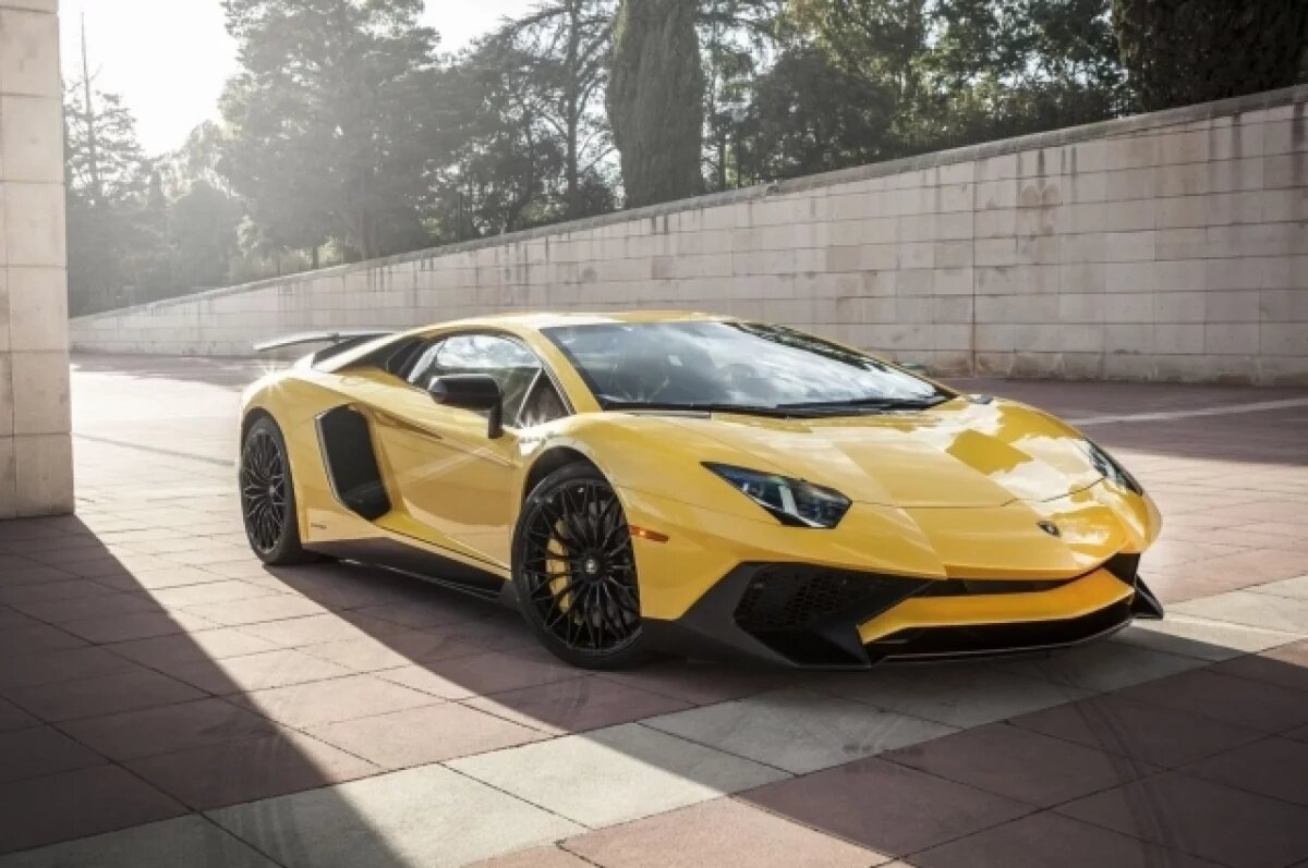    Блогер Тамаев признался, что сжег замеченный в Волгограде Lamborghini