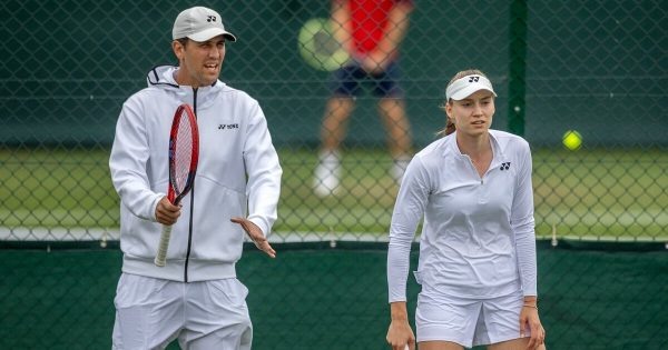    Стефано Вуков и Елена Рыбакина, фото: sports.ru