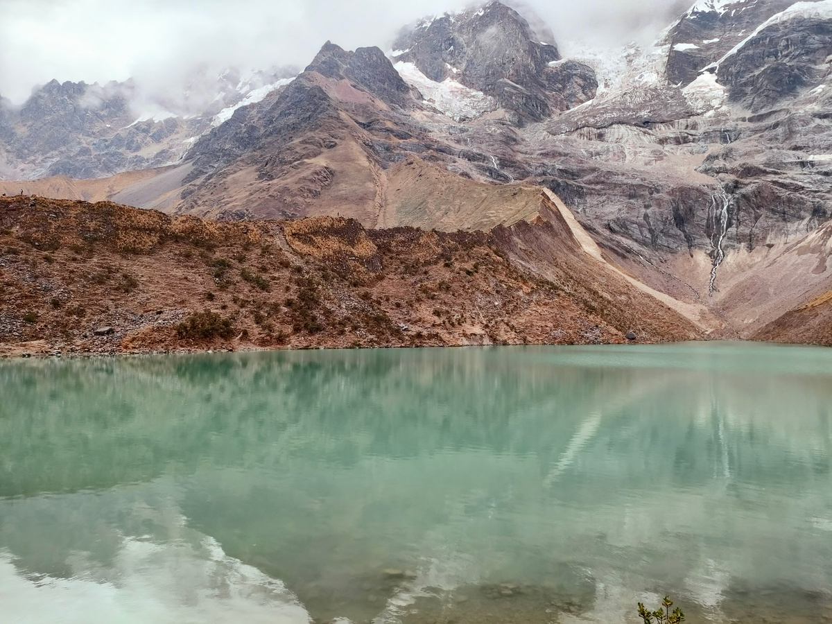 Лагуна Умантай на высоте 4200 метров над уровнем моря