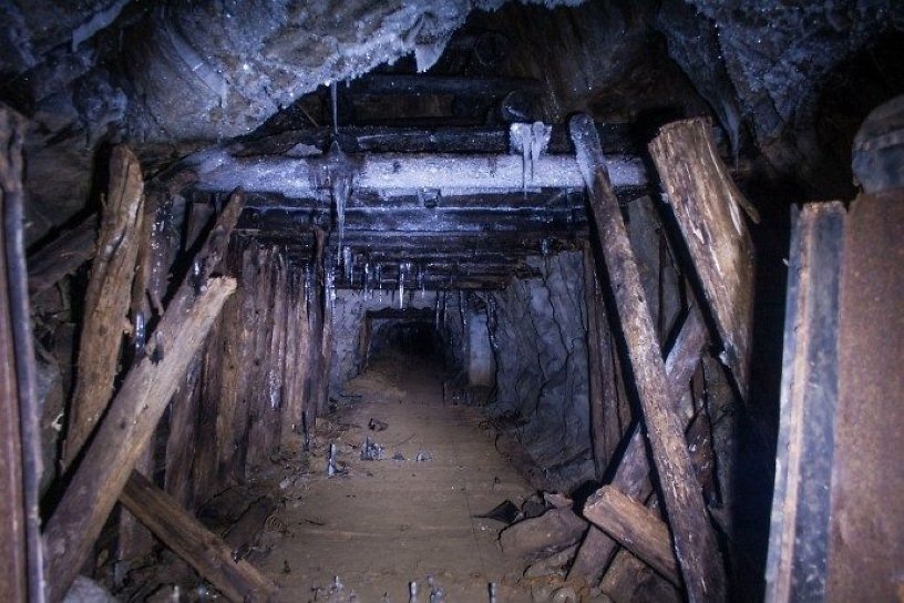 Заброшенные шахты в Долине Смерти.