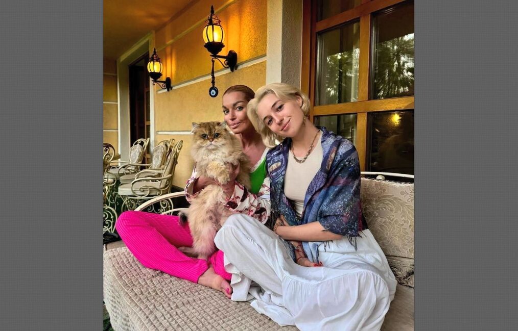 Анастасия с дочерью Ариадной