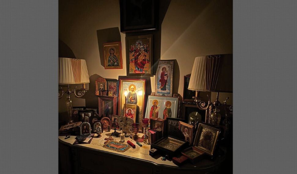 Молитвенный уголок Анастасии Волочковой