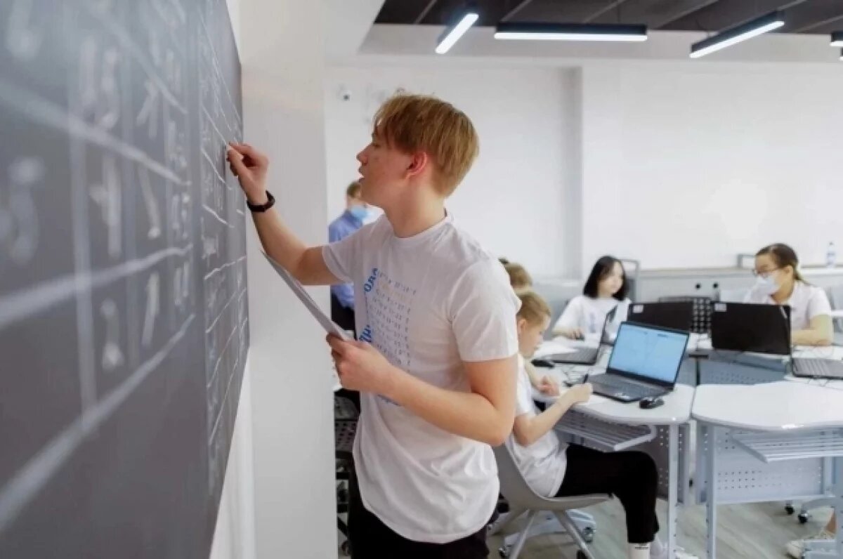    Школьники из РФ завоевали медали на международной олимпиаде по математике