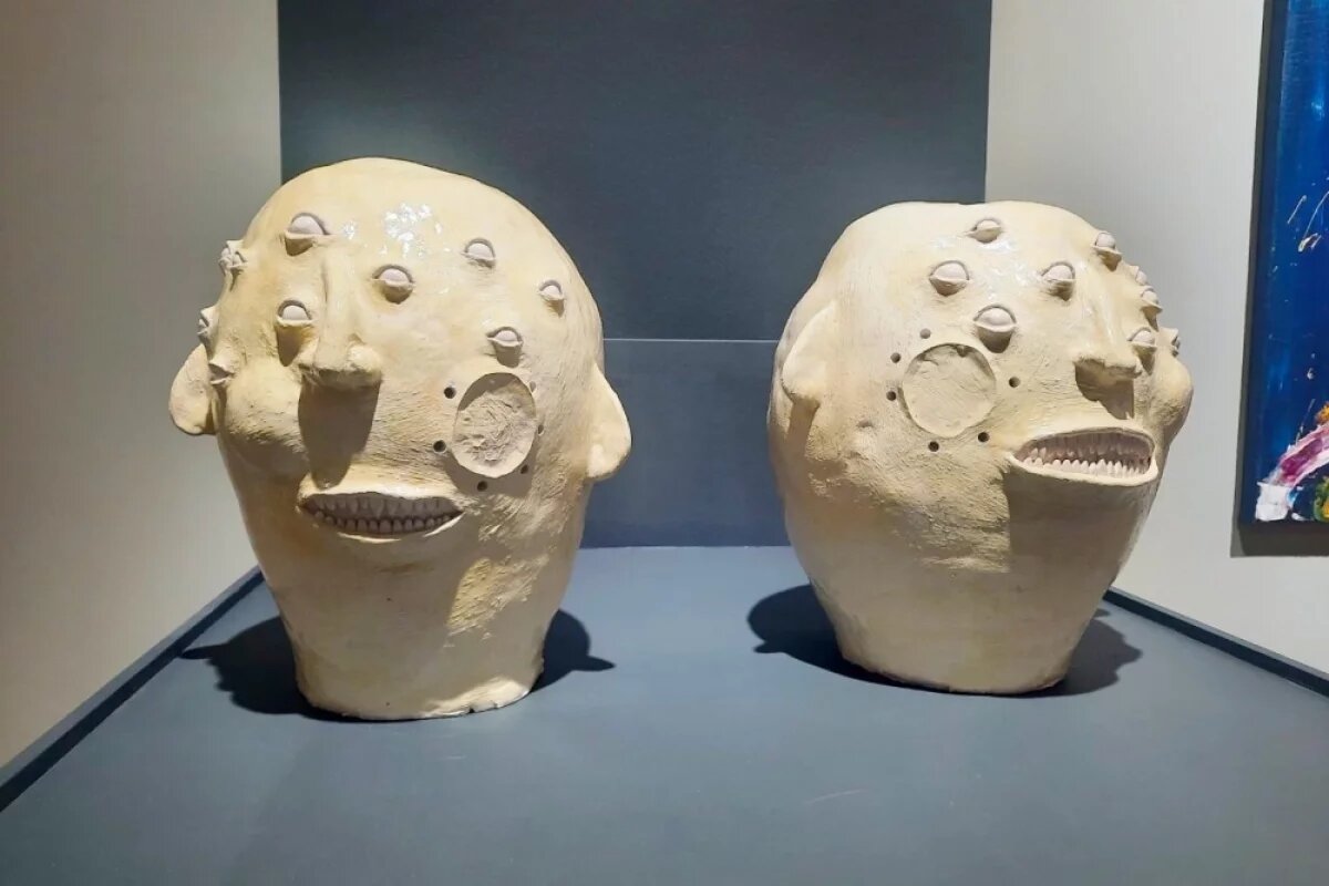    Скульптуры из серии «портретов» персонажей бурятского героического эпоса «Гэсэр»