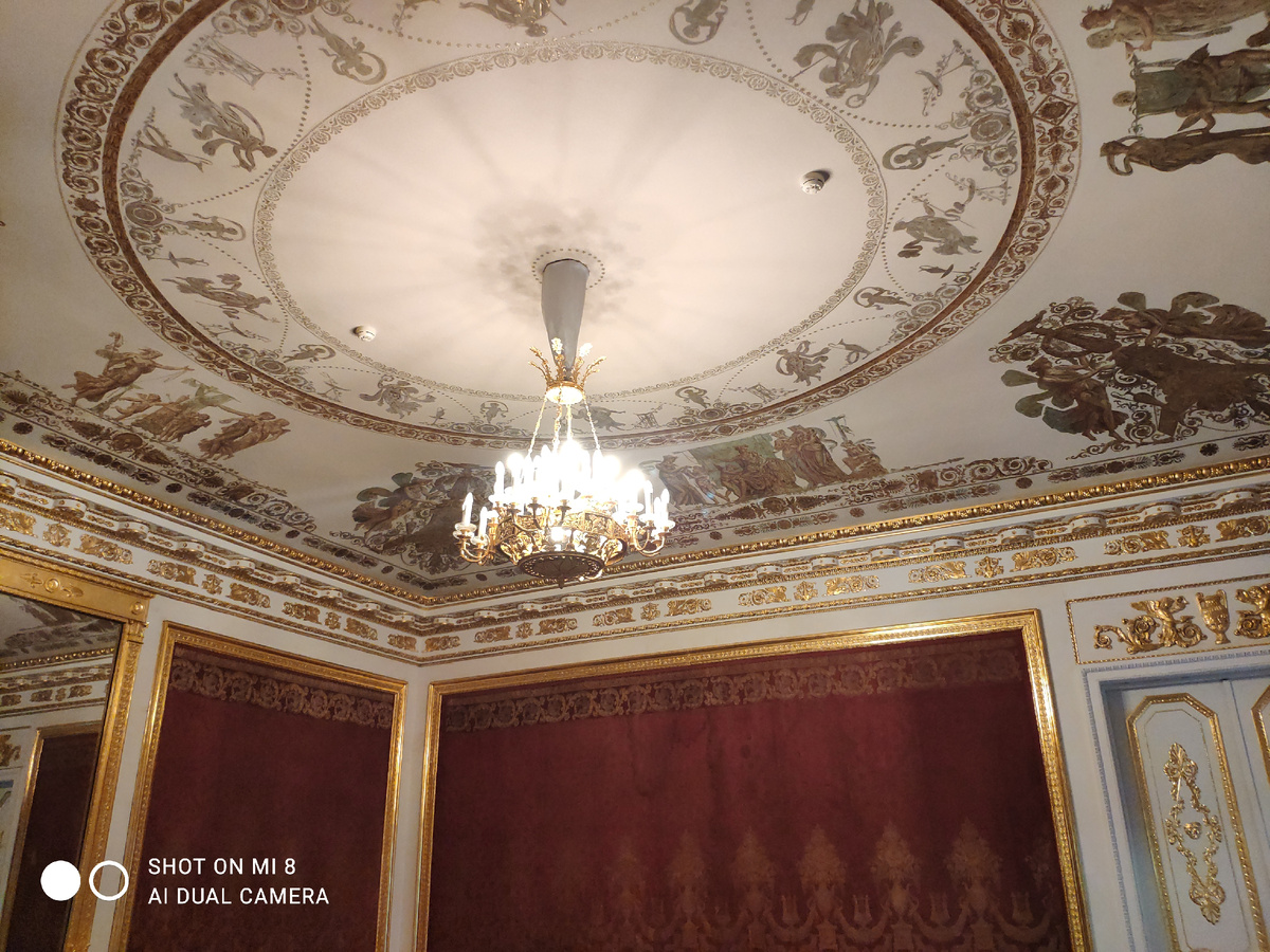 обои из лионского шелка,подлинные