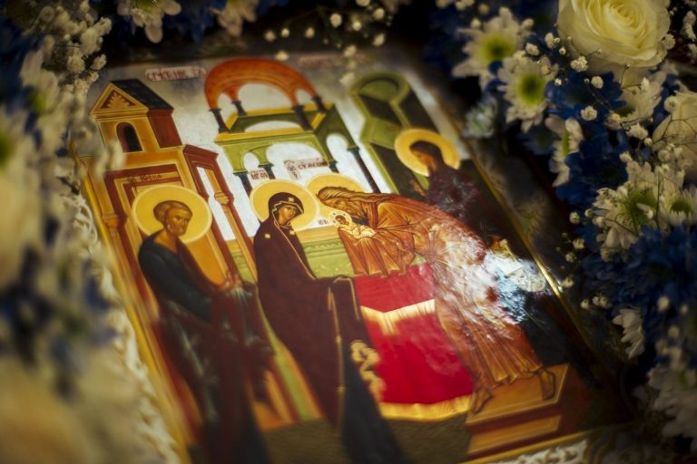    Православные оренбуржцы празднуют Сретение Господне Оренбуржье