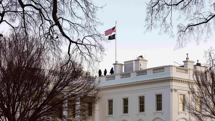    Фото: www.globallookpress.com/Jim LoScalzo - Pool via CNP