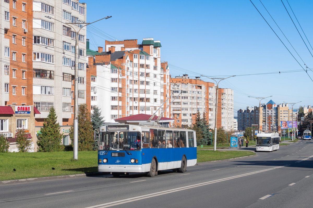 Троллейбус - основной вид транспорта в Чебоксарах!