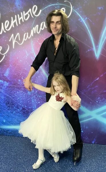    Петр Чернышев и Мила, фото:thevoicemag.ru