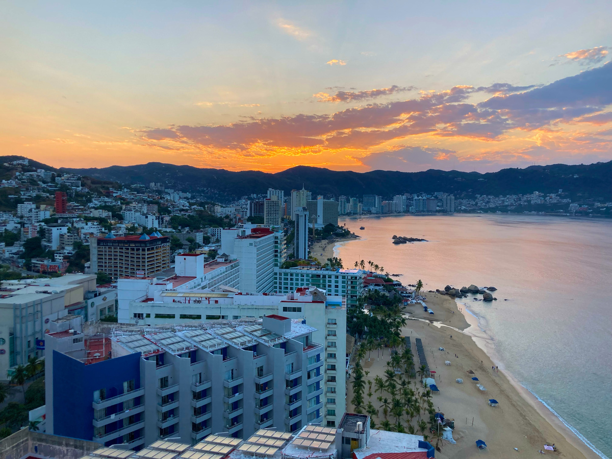 Вид из номера отеля Hotsson 