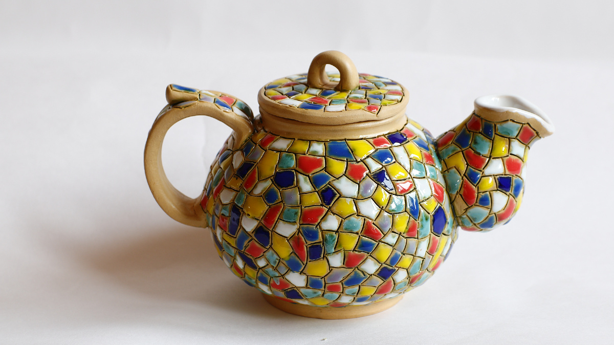 Светлая глина и многообразие глазурей