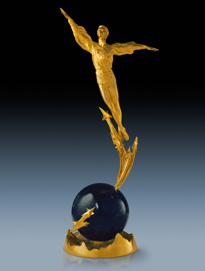 "Нуриев". Бронза, золото, яшма. Символизирует яркую звезду, сгоревшую в полете. Скульптор Виктор Митрошин. Фото А. Соколов.