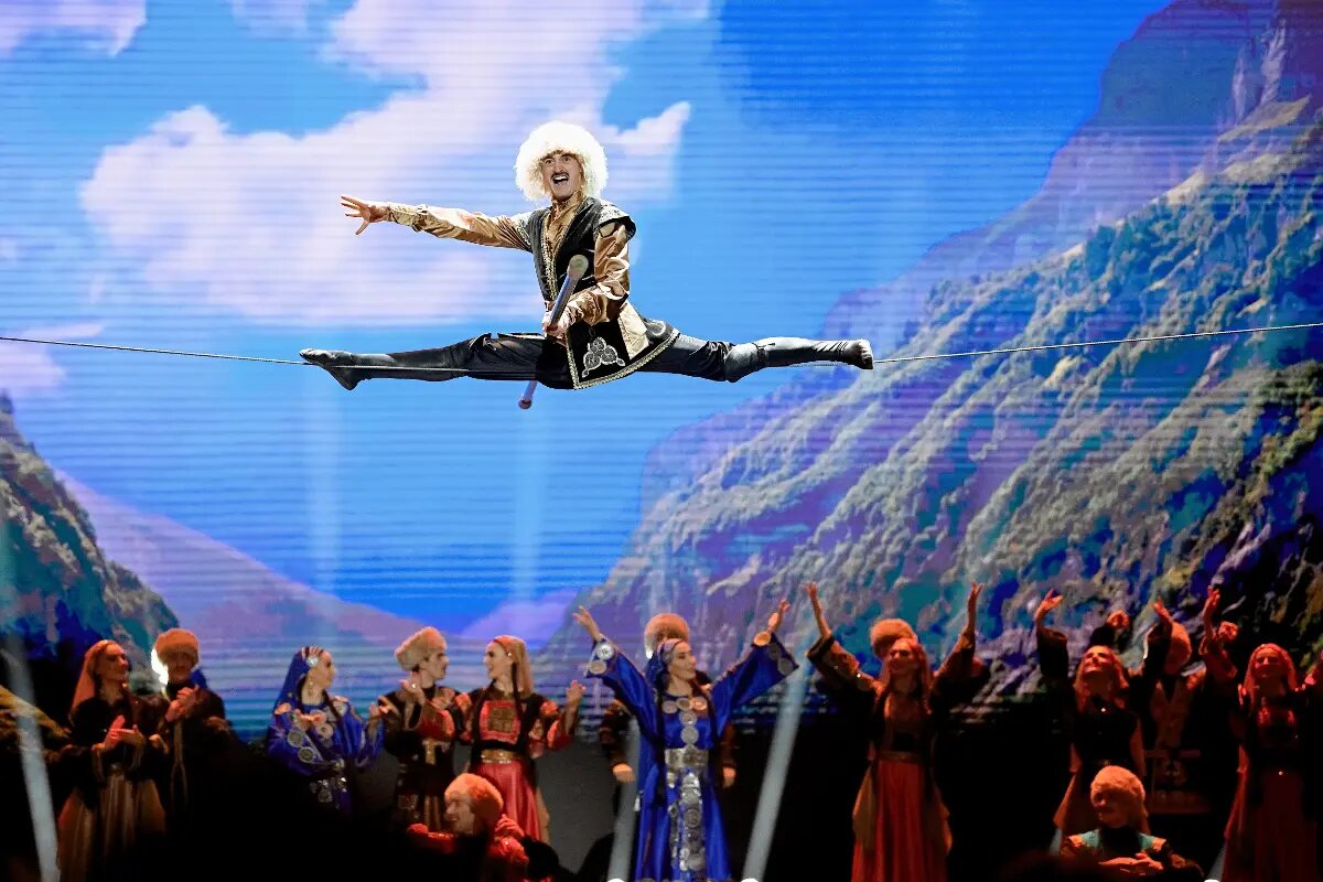    Блогеры Сургута соберут деньги для тяжелобольных детей на вечере лезгинки