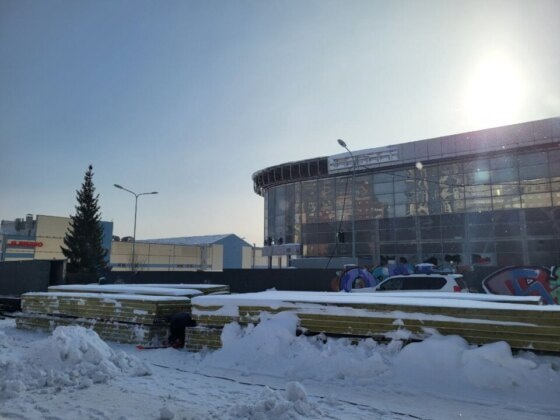  📷"Тойота Центр Новосибирск" начали сносить. Фото автора