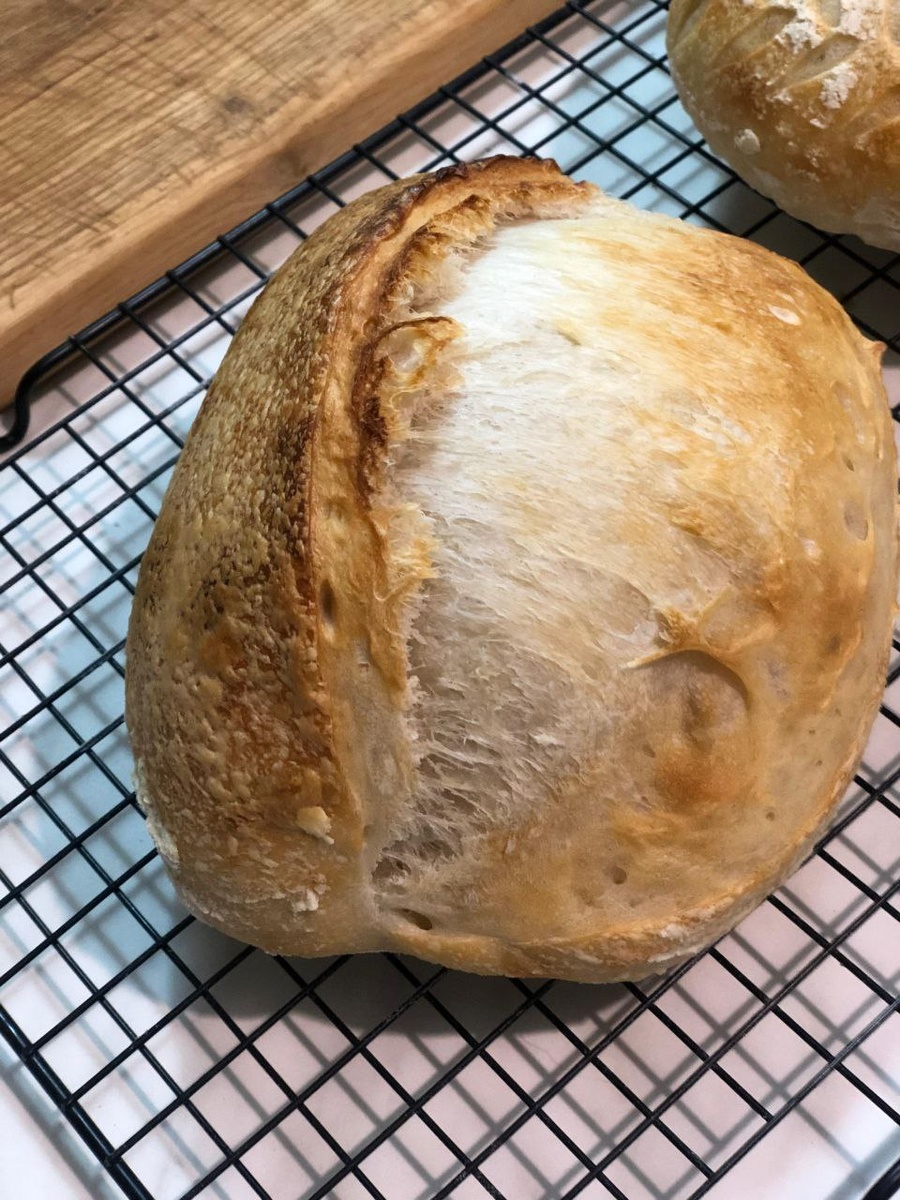Белый подовый хлеб