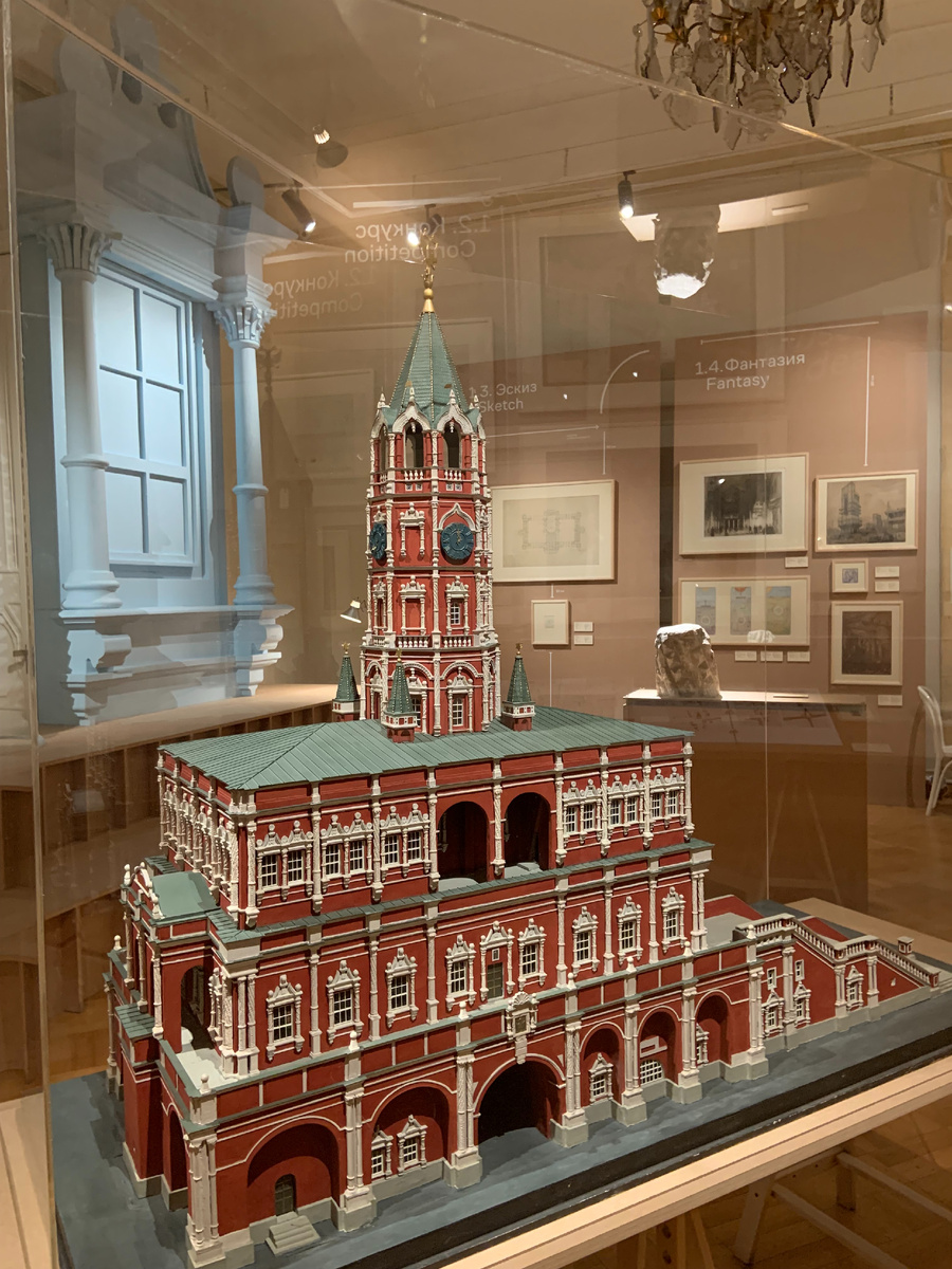 Макет Сухаревой башни.