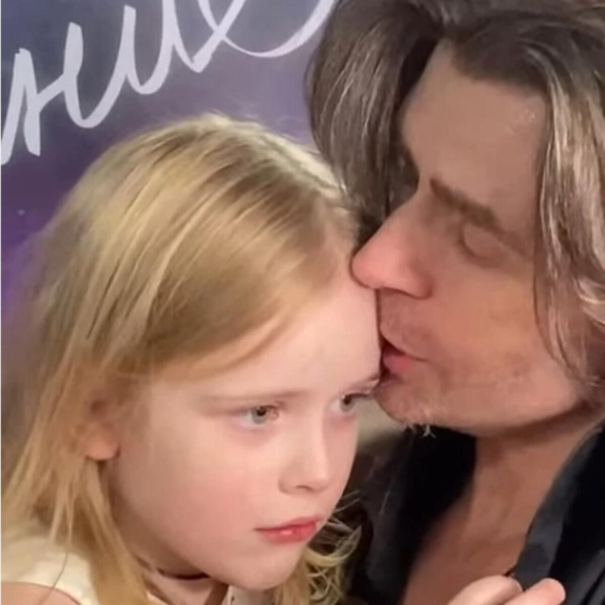    Петр Чернышев с дочерью. кадр шоу