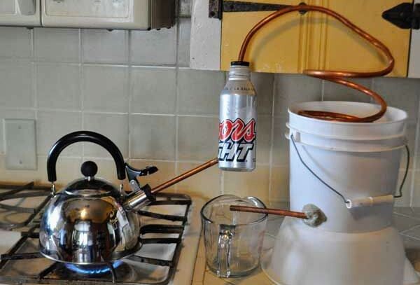 Как сделать самогон в домашних условиях